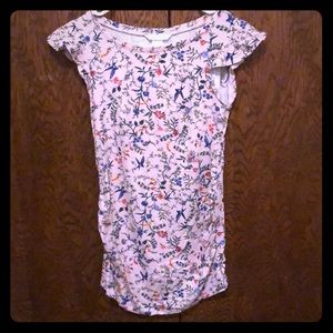 H&M flutter sleeve maternity tee